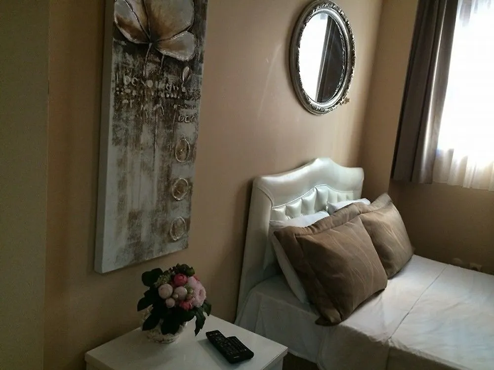 Ortakoey Tiny One Otel İstanbul